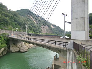 両郡橋